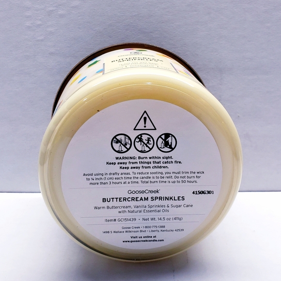 Goose Creek BUTTERCREAM SPRINKLES Large 3-Wick Scented Candle, 14.5 oz - Picture 4 of 5